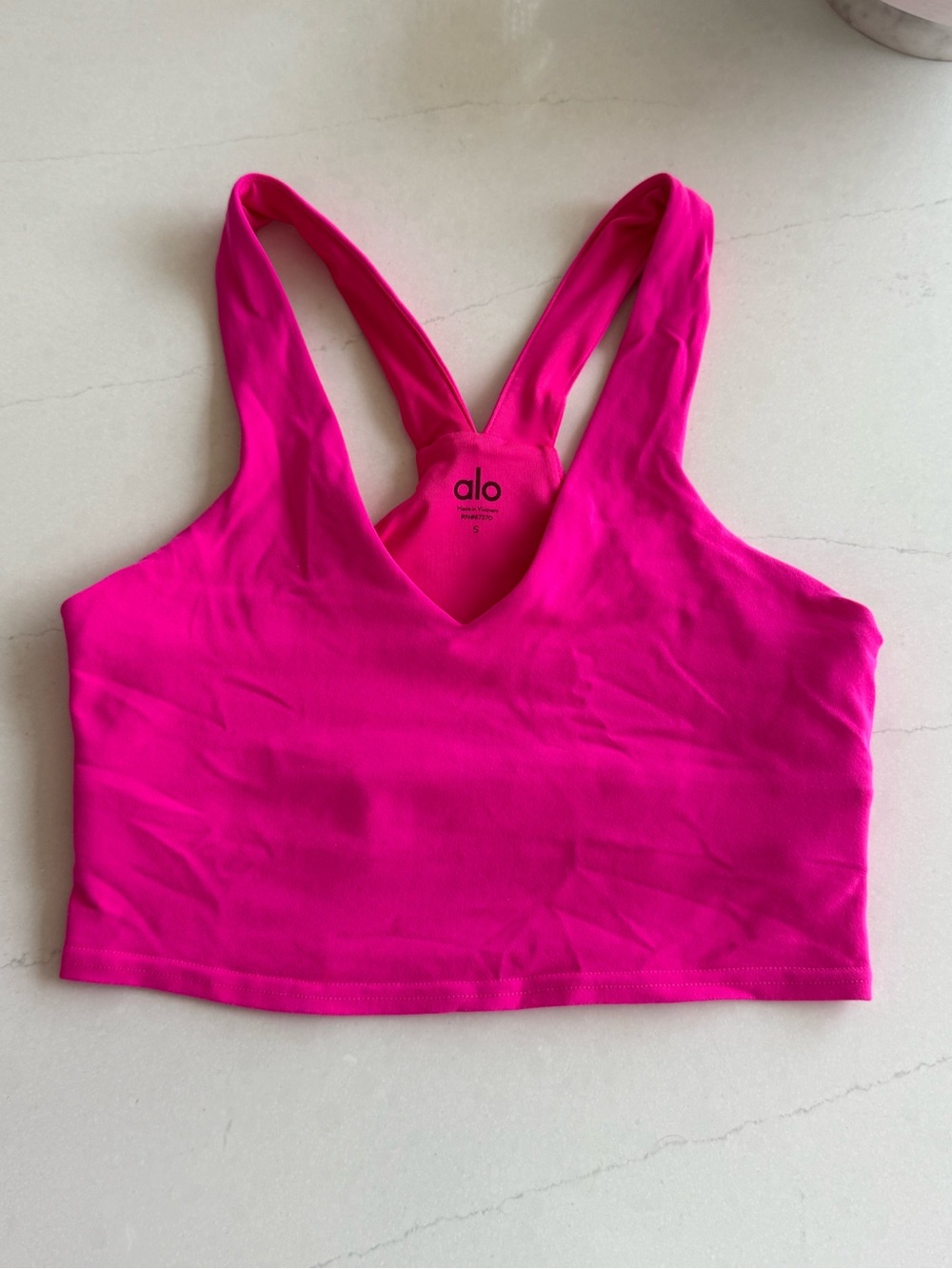 ALO Yoga Bright Pink V-Neck Racerback Sports Bralette - Picture 2 of 3